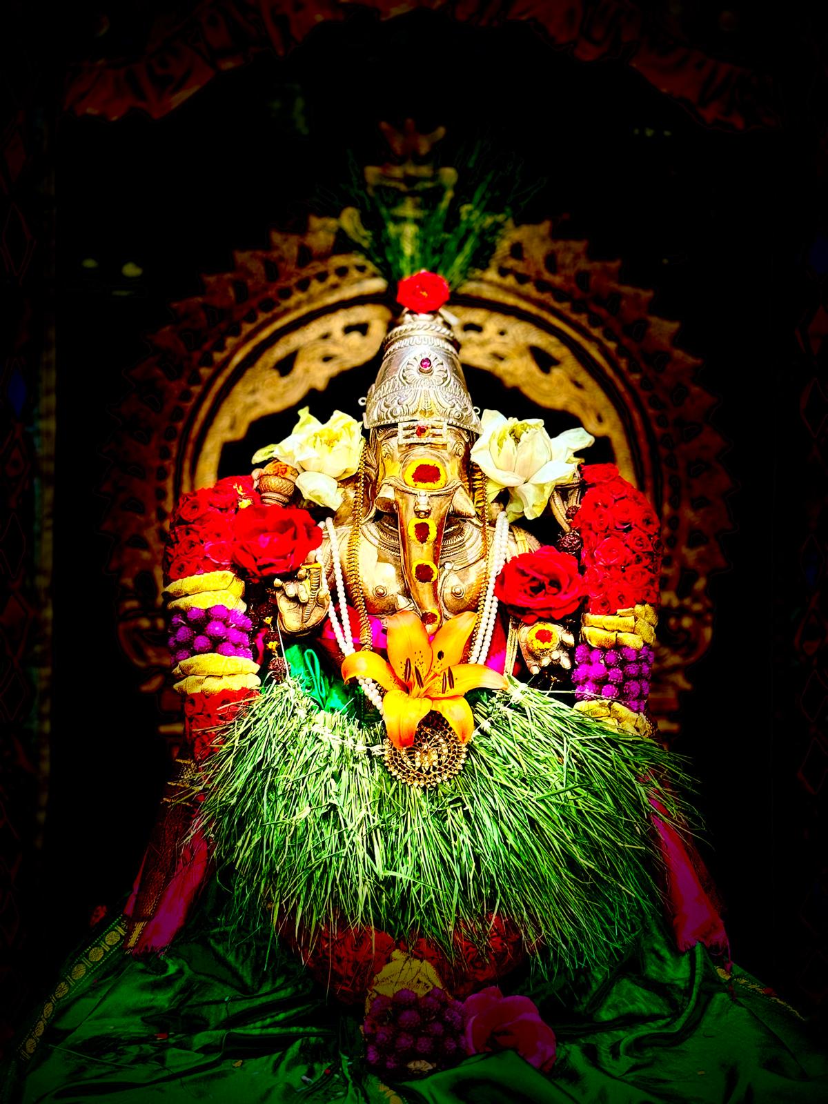 Ganesha Abhishekam